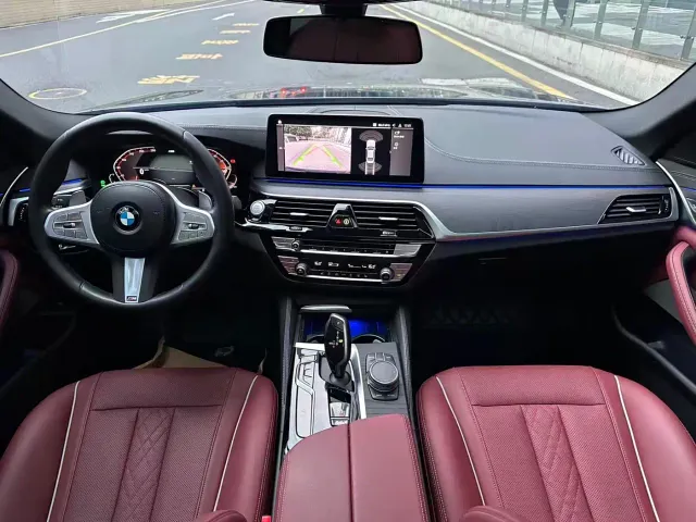 BMW 5 Series — Фото автомобиля 5