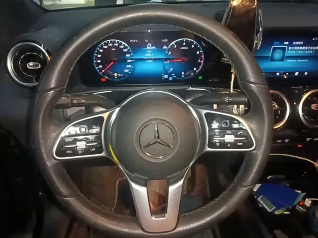 Mercedes-Benz GLB-Class — Фото автомобиля 10