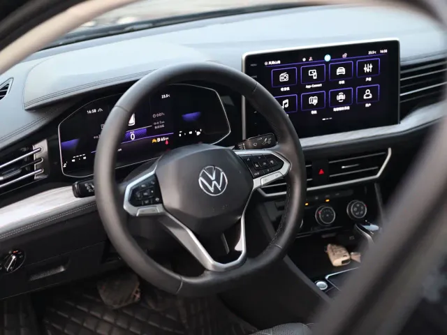 Volkswagen Sagitar — Фото автомобиля 15