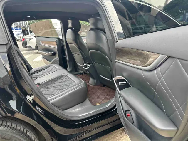Changan Qiyuan A07 — Фото автомобиля 10