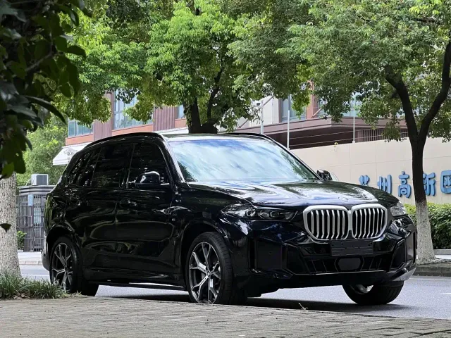 BMW X5 — Фото автомобиля 3