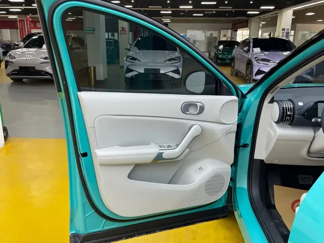 BYD Yuan PLUS — Фото автомобиля 4