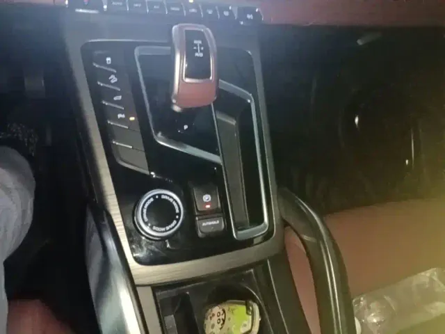 Geely Boyue — Фото автомобиля 13