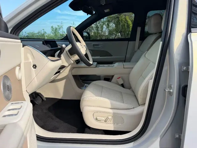 Toyota BoZhi 3X — Фото автомобиля 9