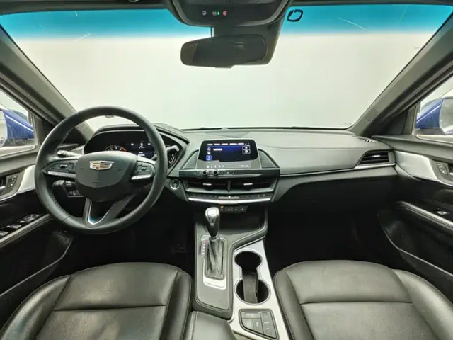 Cadillac CT4 — Фото автомобиля 4