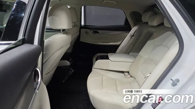 Hyundai Grandeur — Фото автомобиля 12
