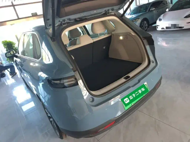 Leapmotor B10 — Фото автомобиля 4