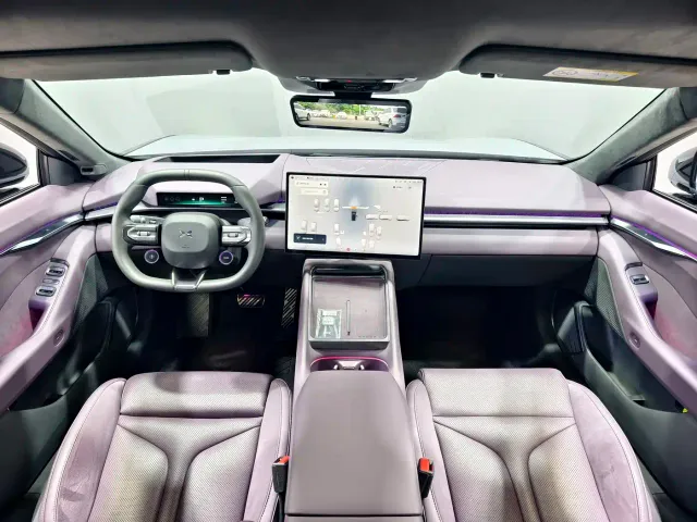Xpeng P7 — Фото автомобиля 9