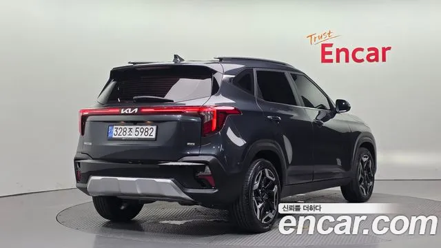 Kia Seltos — Фото автомобиля 2