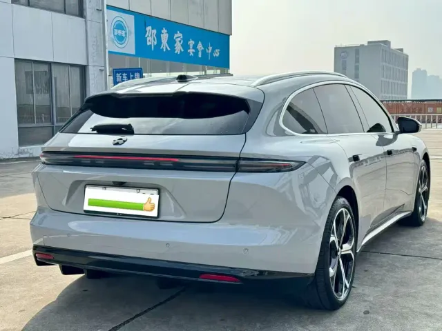 Nio ET5 Touring — Фото автомобиля 7