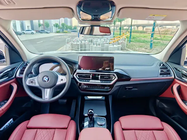 BMW X3 — Фото автомобиля 14