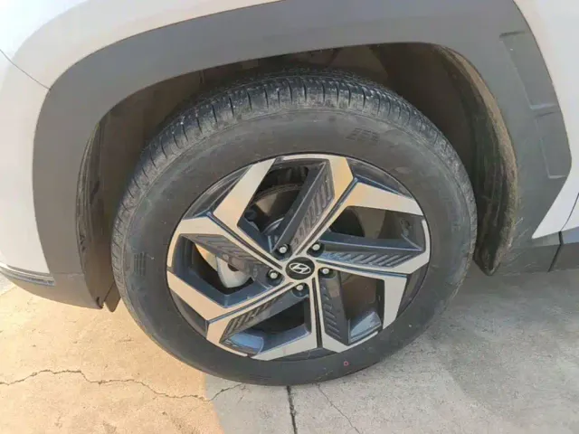 Hyundai Tucson — Фото автомобиля 22