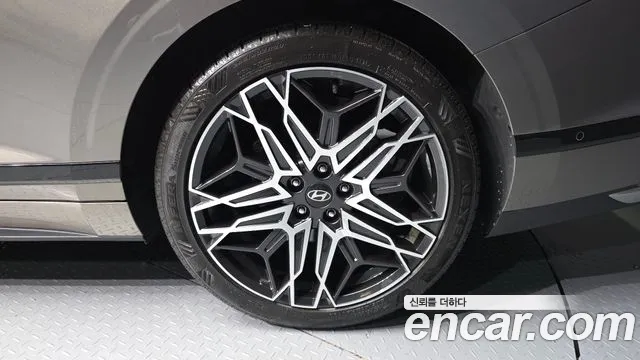 Hyundai Grandeur GN7 — Фото автомобиля 5