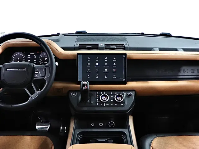 Land Rover Defender — Фото автомобиля 19