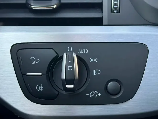 Audi Audi A4L 2024 40 TFSI Fashion Dynamic — Фото автомобиля 8