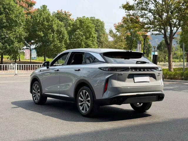 Exeed RX — Фото автомобиля 7
