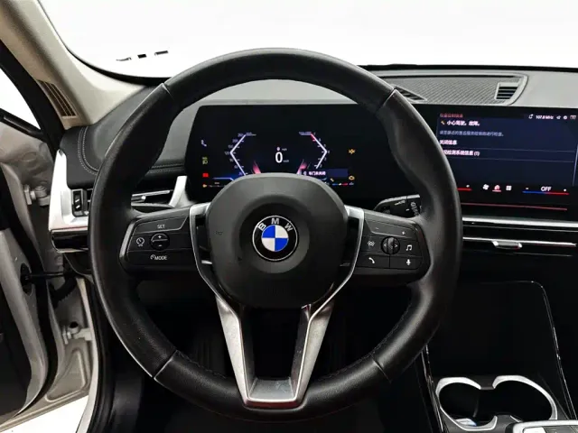 BMW X1 — Фото автомобиля 11