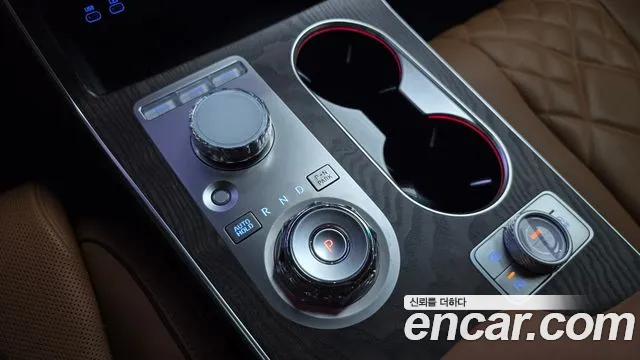 Genesis GV80 — Фото автомобиля 12