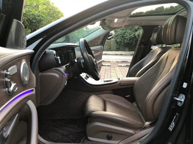 Mercedes-Benz E-Class — Фото автомобиля 7
