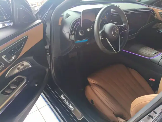 Mercedes-Benz E-Class — Фото автомобиля 15
