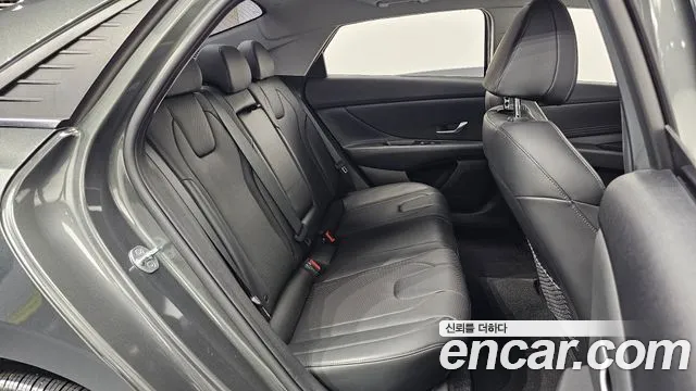 Hyundai Avante CN7 — Фото автомобиля 16