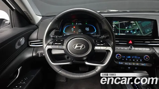 Hyundai AVANTE Новый Avante (CN7) — Фото автомобиля 13