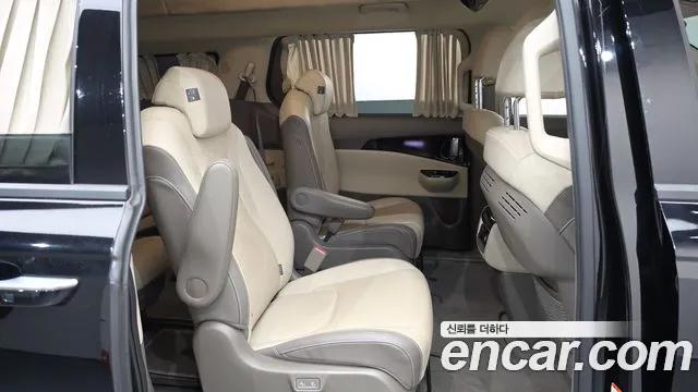 Kia Carnival 4th Gen — Фото автомобиля 17