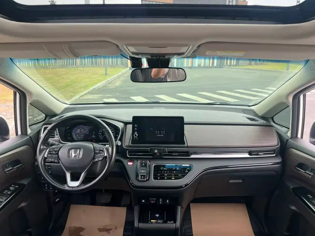 Honda Odyssey — Фото автомобиля 15