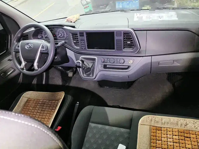 Maxus Xintu V80 — Фото автомобиля 12