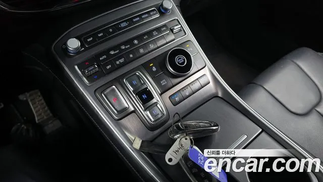 Hyundai Santafe — Фото автомобиля 9