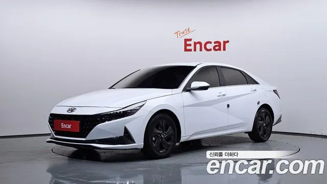 Фотография автомобиля — Hyundai Avante CN7