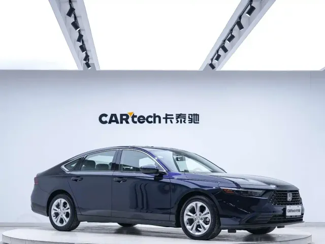 Honda Accord — Фото автомобиля 4