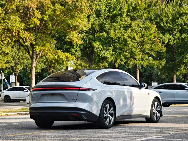 Nio ET5 — Фото автомобиля 7