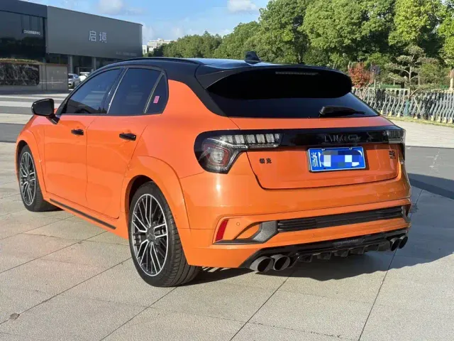 Lynk & Co 02 Hatchback — Фото автомобиля 3