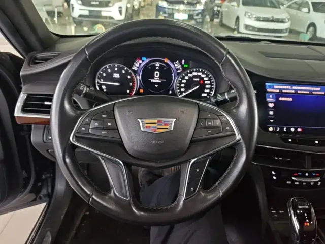 Cadillac CT6 — Фото автомобиля 10