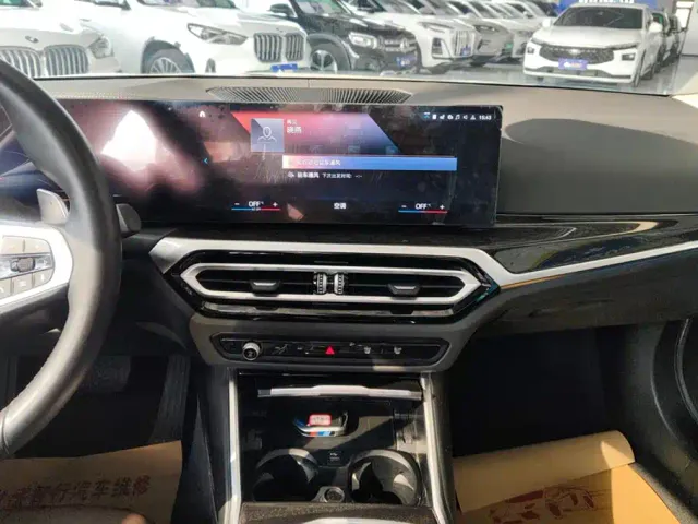 BMW 3 Series — Фото автомобиля 13