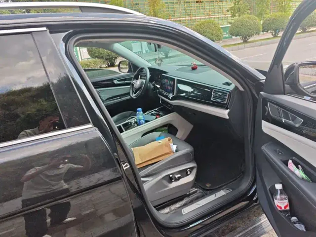 Volkswagen Teramont 2023 380TSI AWD Premium Luxury Edition — Фото автомобиля 17