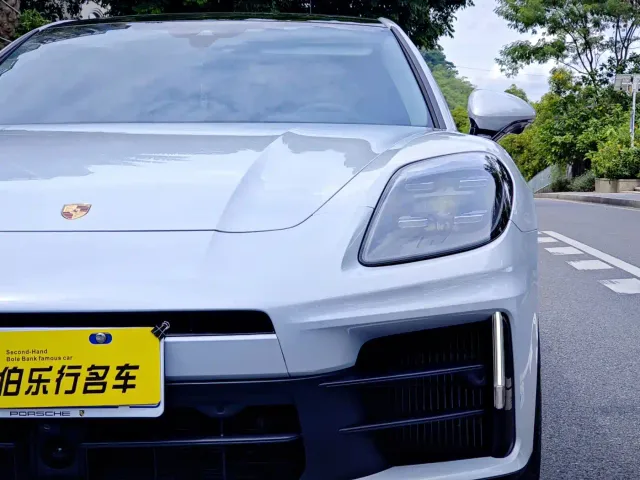 Porsche Panamera — Фото автомобиля 4
