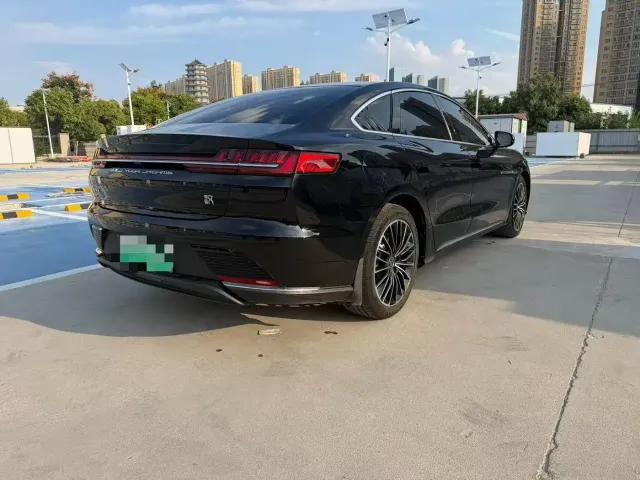 BYD Han — Фото автомобиля 8