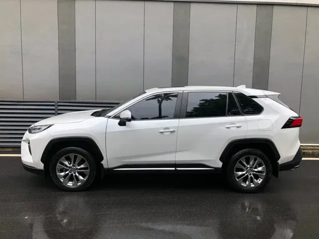 Toyota Wildlander — Фото автомобиля 12