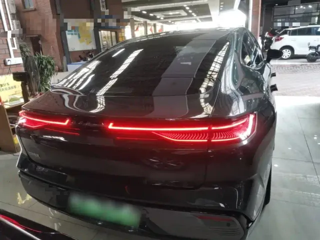 Geely Galaxy Xingyao 8 — Фото автомобиля 5