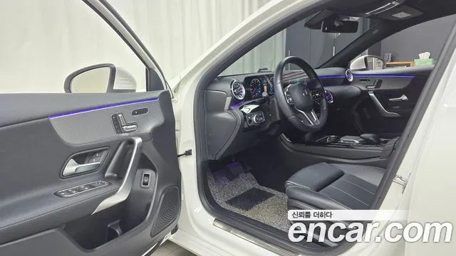 Mercedes-Benz A-Class — Фото автомобиля 10