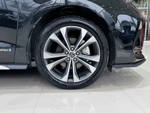 Toyota Granvia — Фото автомобиля 8