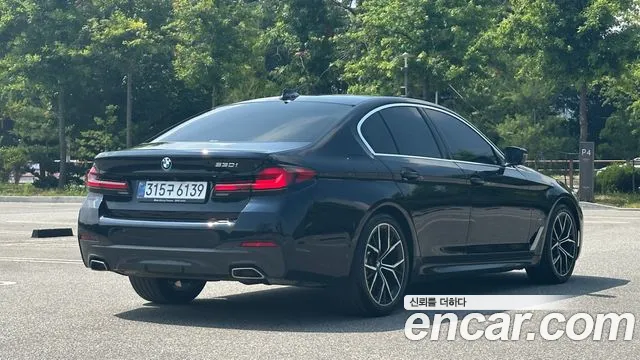 BMW 5-Series — Фото автомобиля 2