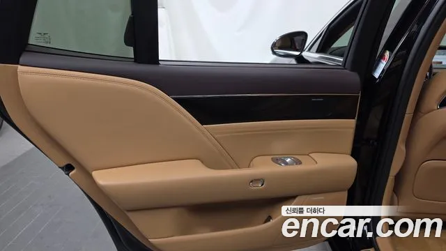 Genesis G90 — Фото автомобиля 6