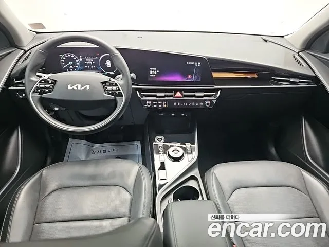 Kia Niro — Фото автомобиля 7