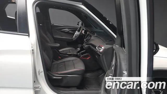 ChevroletGMDaewoo Trailblazer Trailblazer 1.3 турбо 4WD — Фото автомобиля 9