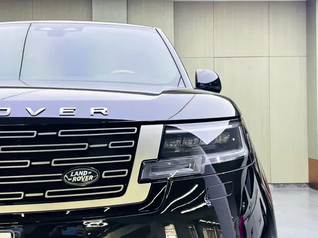 Land Rover Range Rover — Фото автомобиля 7