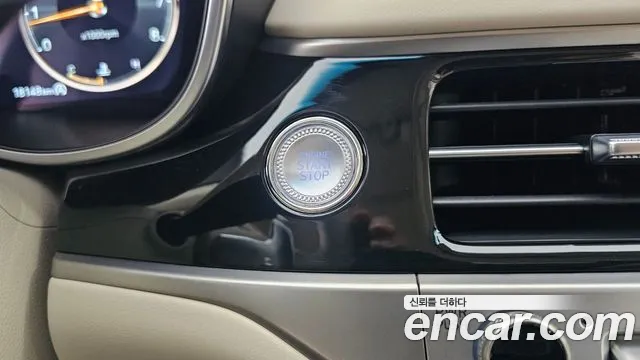 Genesis G70 New — Фото автомобиля 16