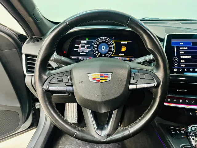 Cadillac CT5 — Фото автомобиля 15